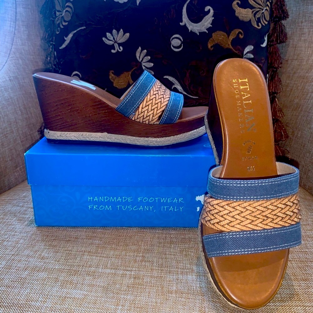 Italian Shoemakers Wedges Darcy